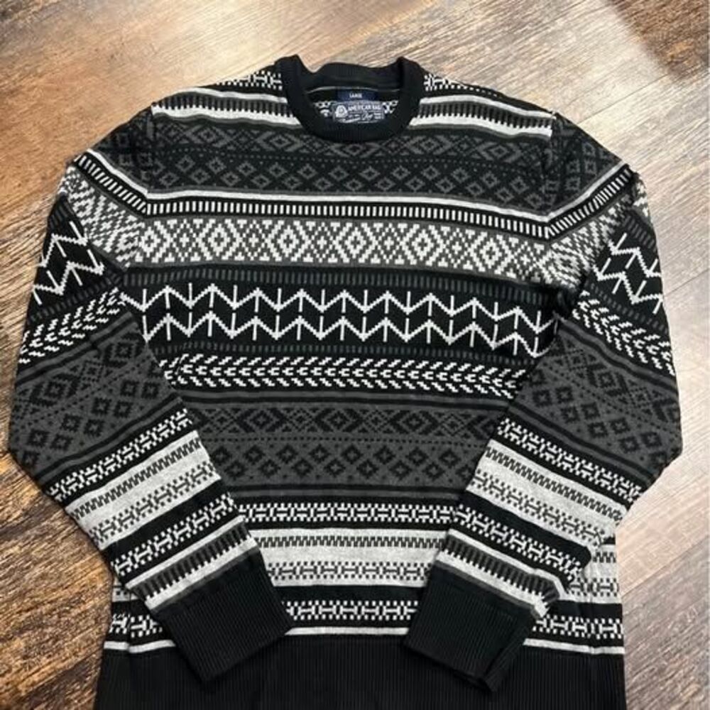 Men’s American Rag Vintage Print Sweater-Size Large